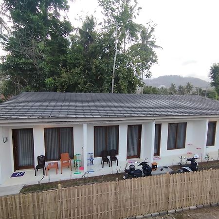 Kuta  The Corner Homestay מראה חיצוני תמונה